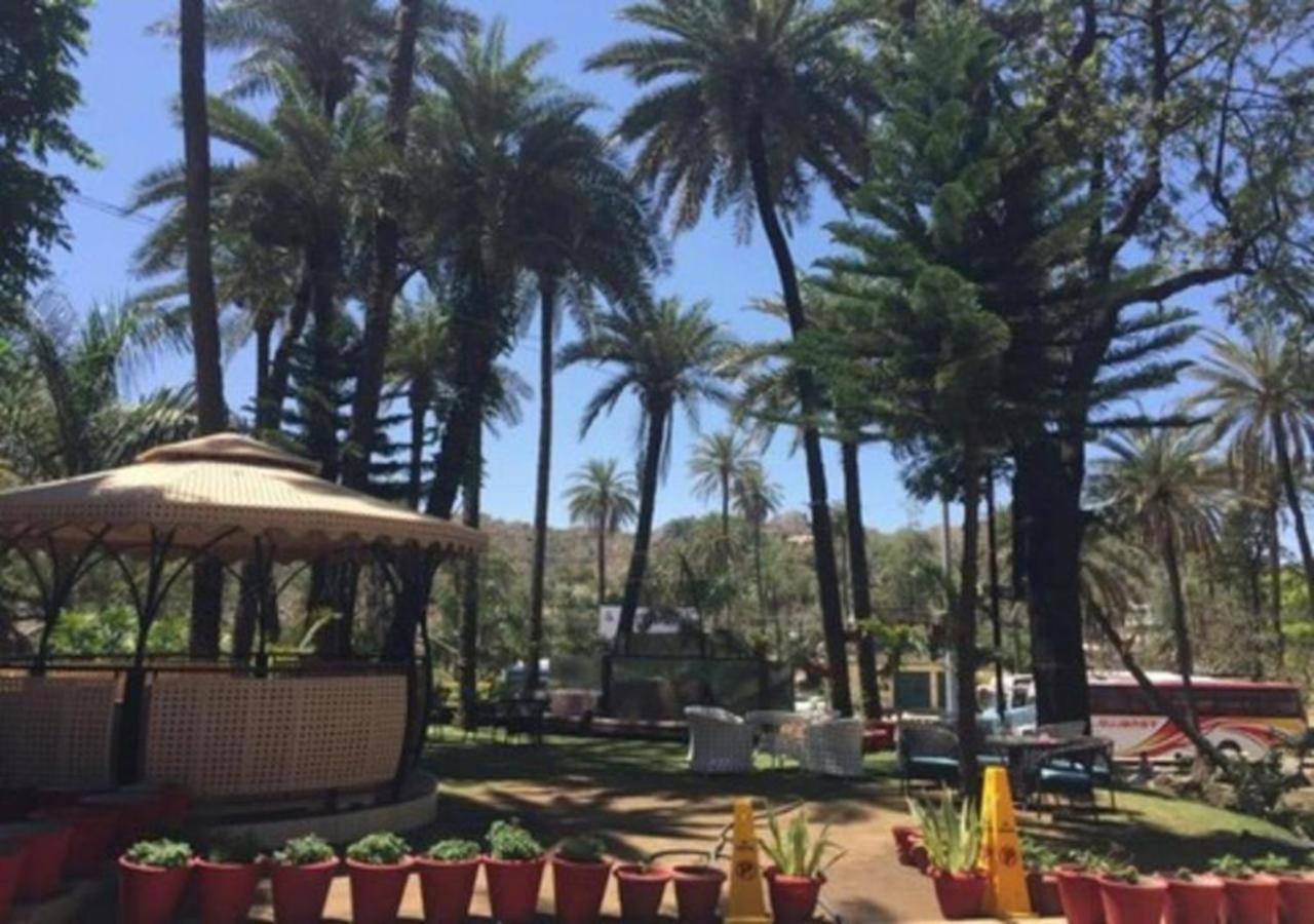 Hotel Sheratone Monte Abu Exterior foto