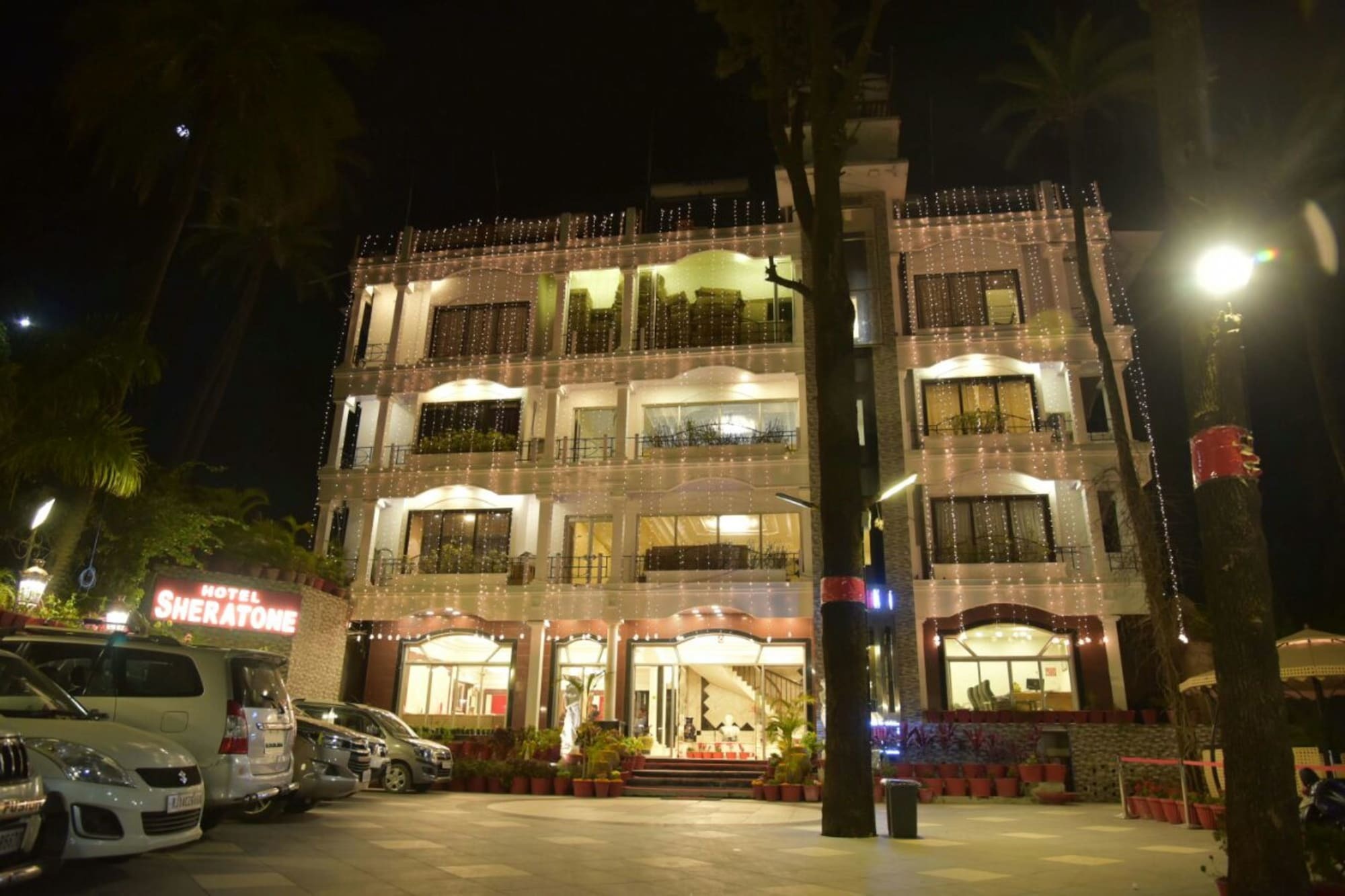Hotel Sheratone Monte Abu Exterior foto