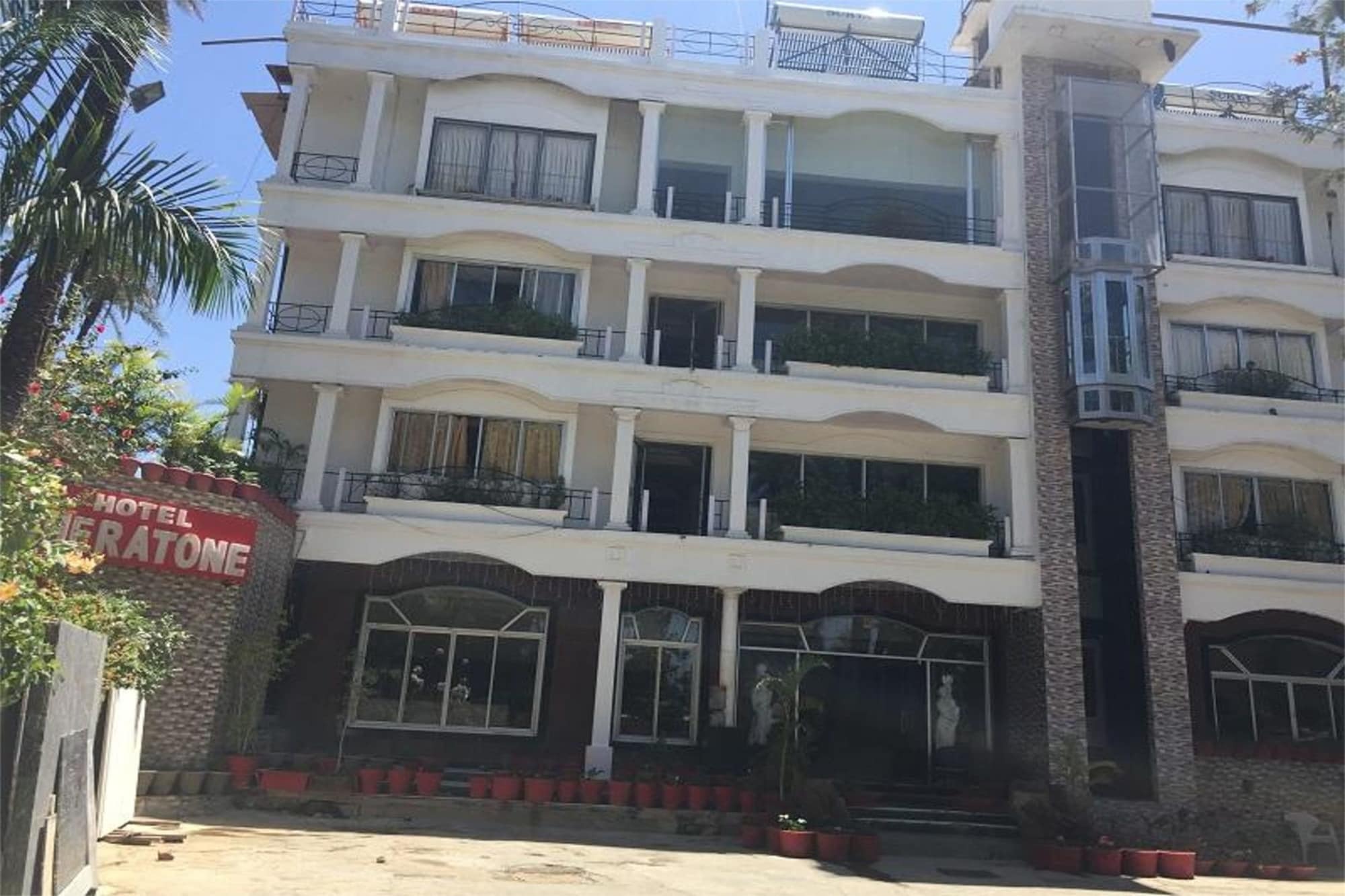 Hotel Sheratone Monte Abu Exterior foto